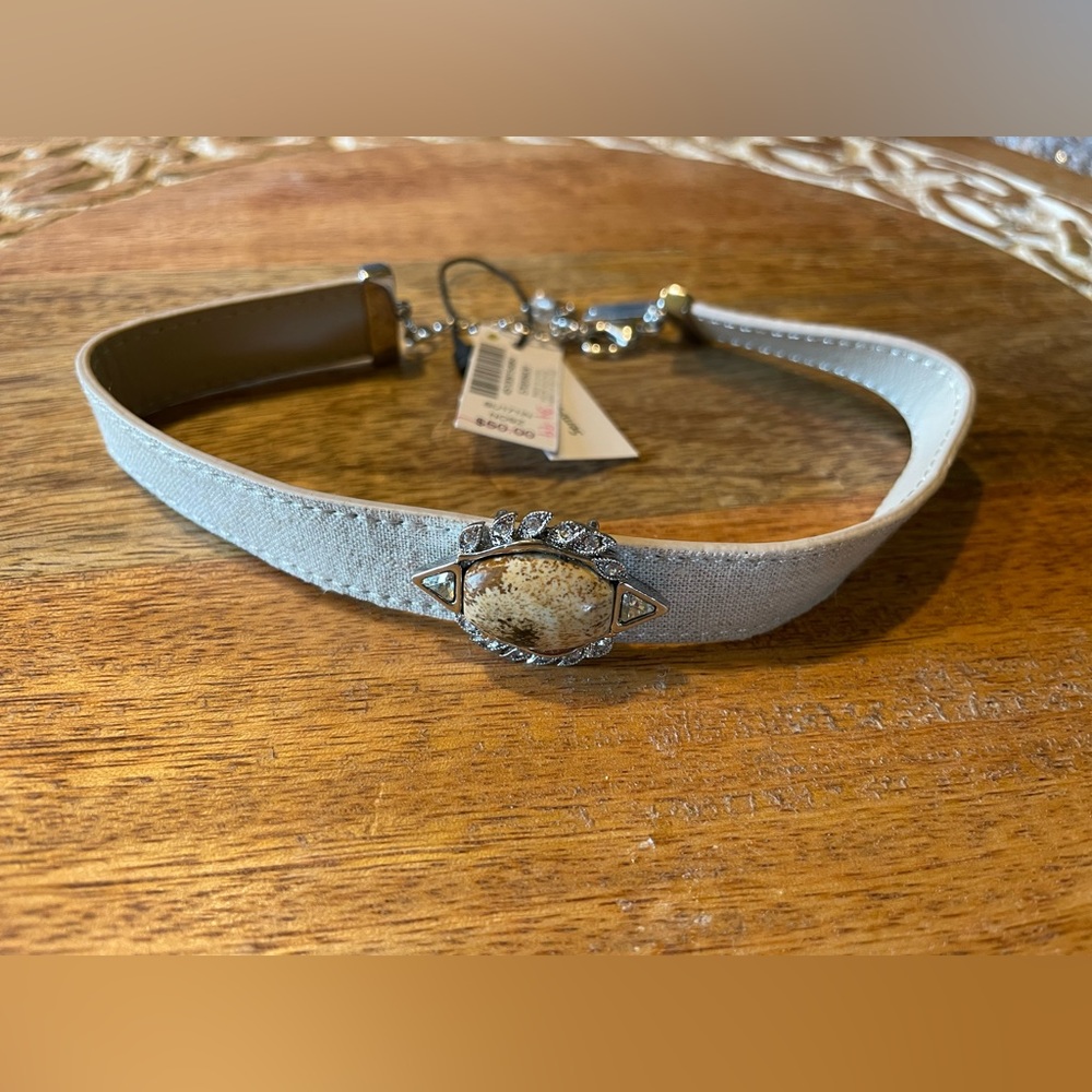 WHITE HOUSE BLACK MARKET Nwt Choker Cream Colored Semi-Precious Stone Retail $50